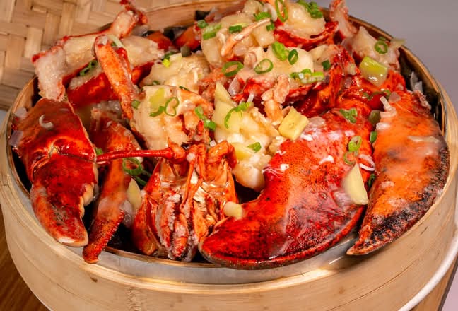 Lobster Sticky Rice 荷香珍珠龍蝦飯